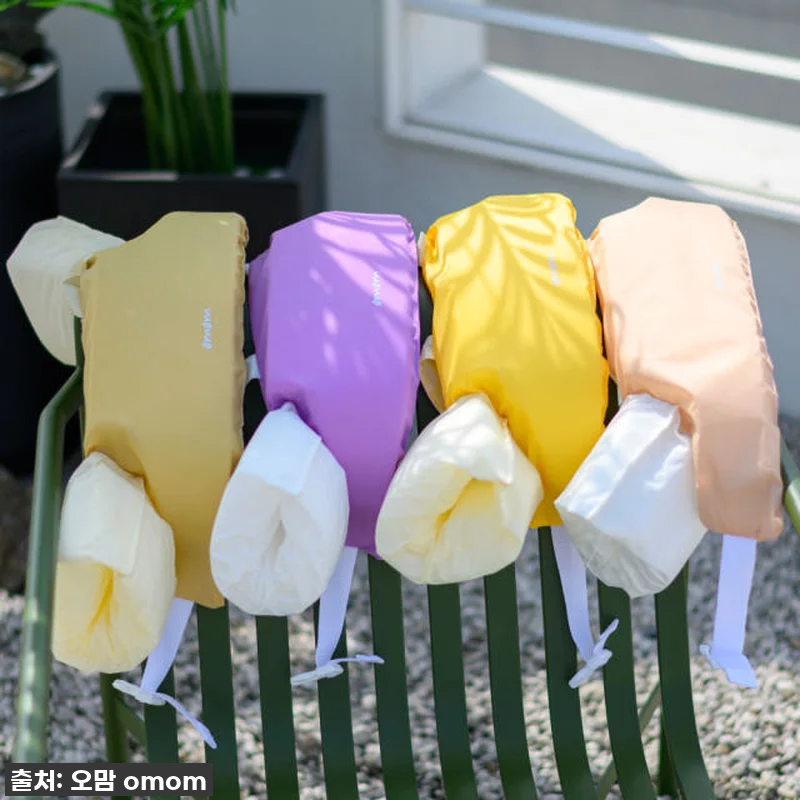 우리 아기 첫 물놀이 필수템! 오맘 관련 이미지 1