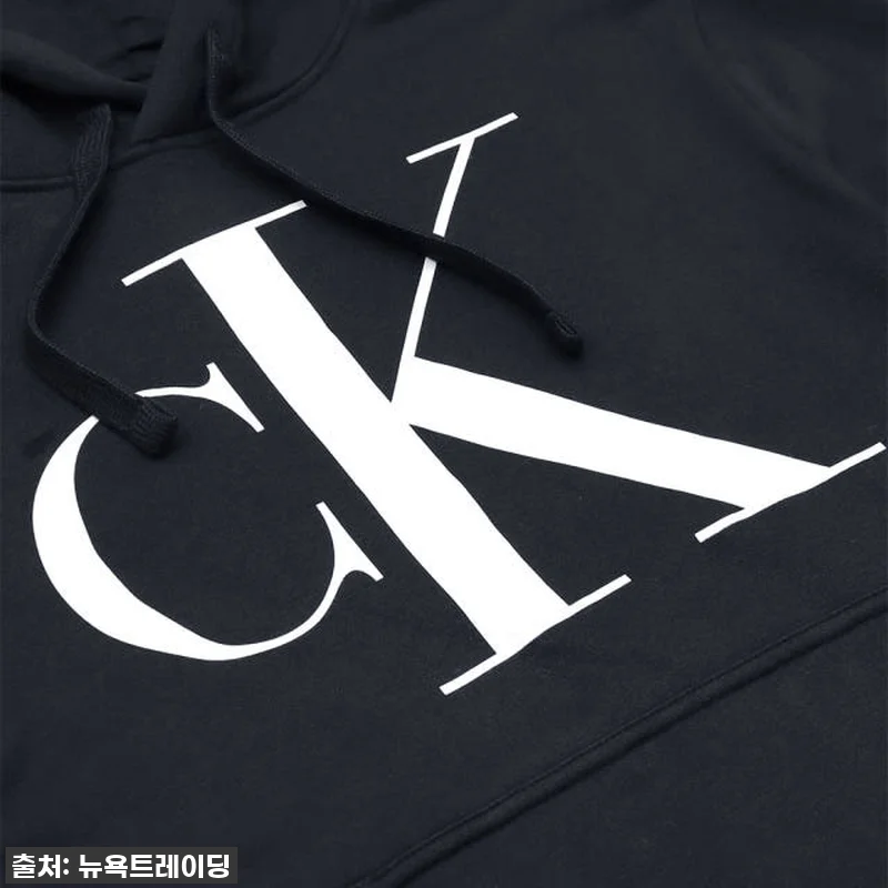 캘빈클라인 모노그램 로고 기모 후드티 관련 이미지 3