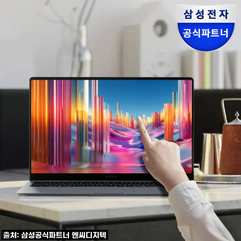 이 가격 실화?! 삼성 갤럭시북5 프로, AI 노트북으로 내 작업실이 환골탈태했어요! (NT960XHA-K71AR)