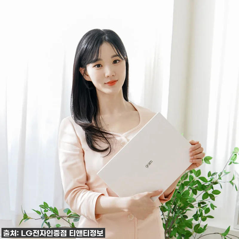 가볍고 스마트하게! LG그램 14Z9 관련 이미지 1