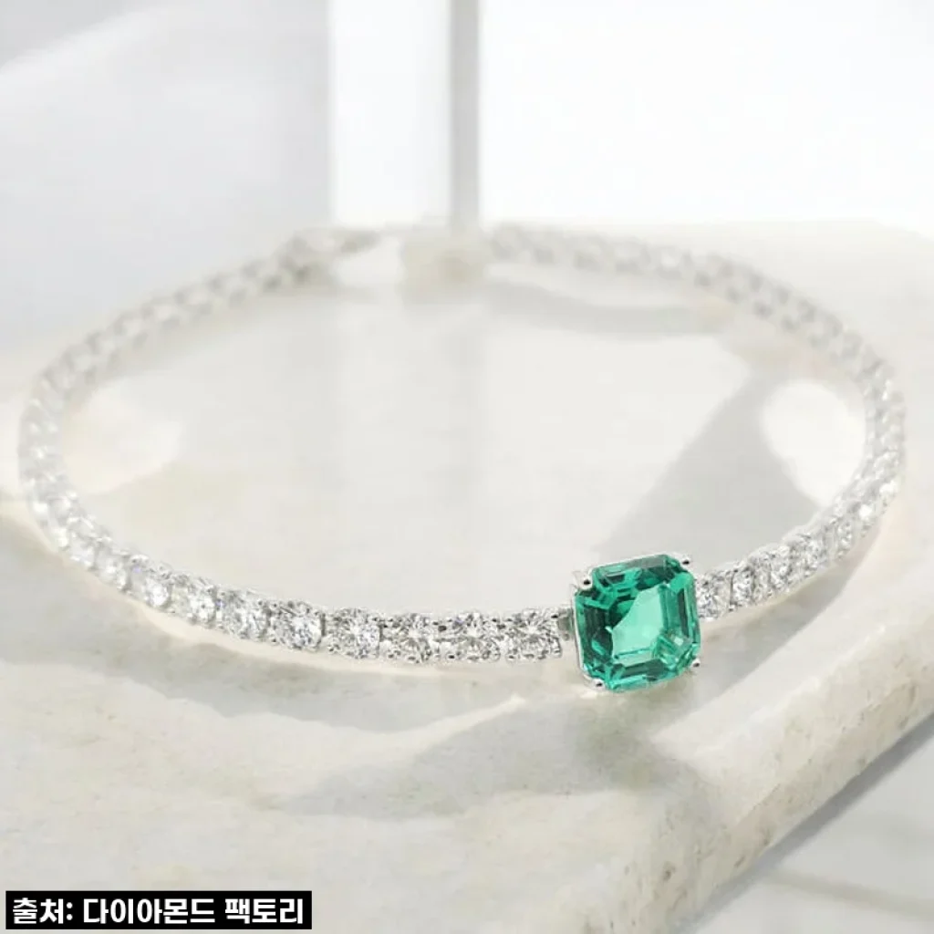 영롱한 빛의 품격! 랩에메랄드 1캐럿 랩다이아 테니스 팔찌, 직접 착용해본 솔직 후기