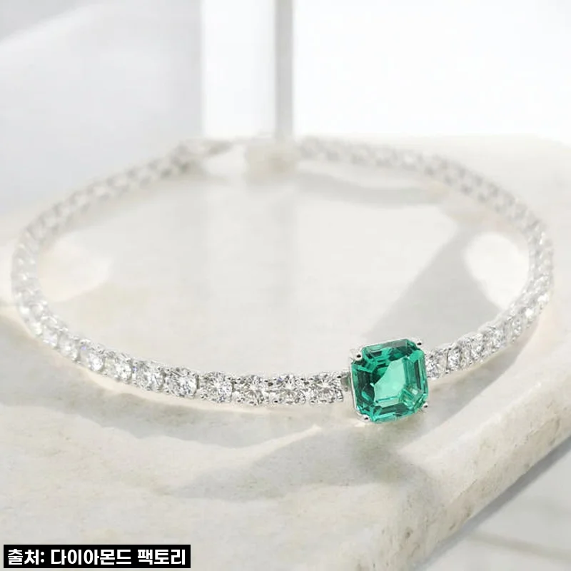 영롱한 빛의 품격! 랩에메랄드 1캐럿 랩다이아 테니스 팔찌, 직접 착용해본 솔직 후기