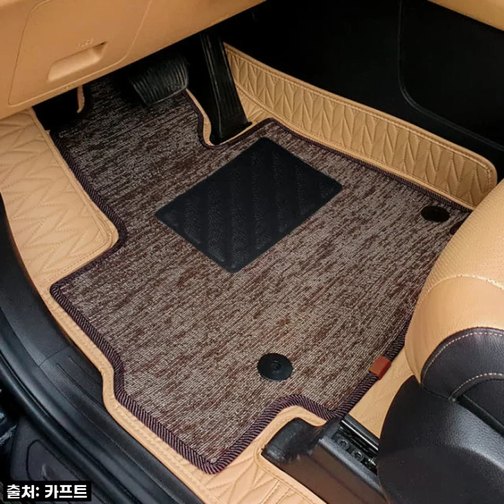 카프트 리노 가죽 코일매트 모노륨 장판 시공 후기, 카니발 7인승 브라운 색상 직접 사용해보니