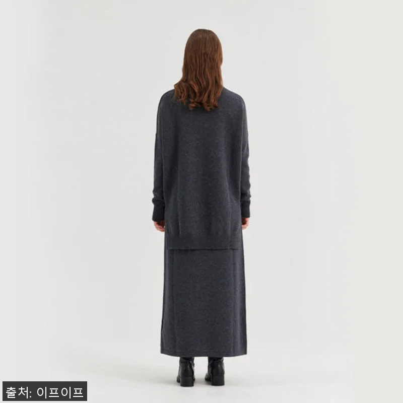 크램38 라렌투 오버핏 브이넥 챠콜 관련 이미지 3