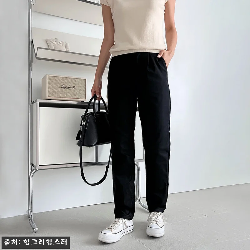 2color 블랙 베이지 여성 면바지 간절기 일자핏 핀턱 치노팬츠 201, 출근룩부터 데일리룩까지 눈여겨볼 기본템 14 2color 블랙 베이지 여성 면바지 관련 이미지 2