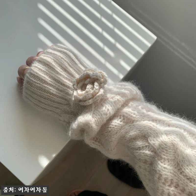 여자여자몰 입체플라워 꽈배기니트티, 관련 이미지 5