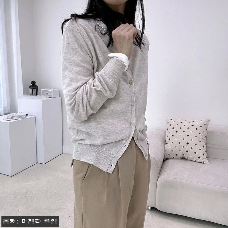 캐시미어가디건 레드가디건, 단추 벌어짐 부담 덜어준다는 클래식 라운드 가디건 20 캐시미어가디건 레드가디건, 단추 벌어 관련 이미지 9