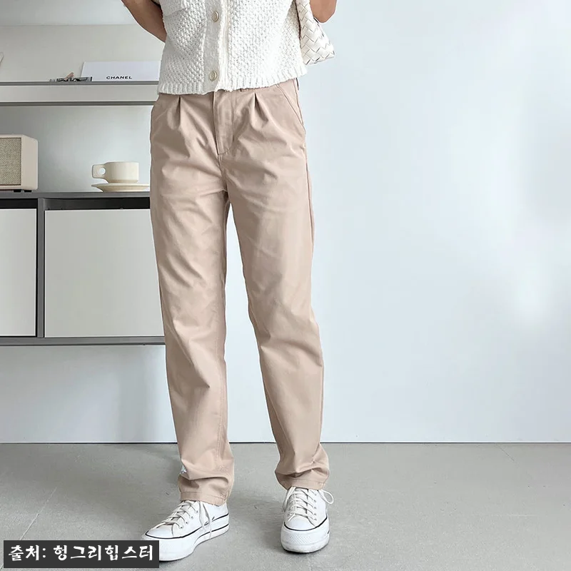 2color 블랙 베이지 여성 면바지 간절기 일자핏 핀턱 치노팬츠 201, 출근룩부터 데일리룩까지 눈여겨볼 기본템 21 2color 블랙 베이지 여성 면바지 관련 이미지 9