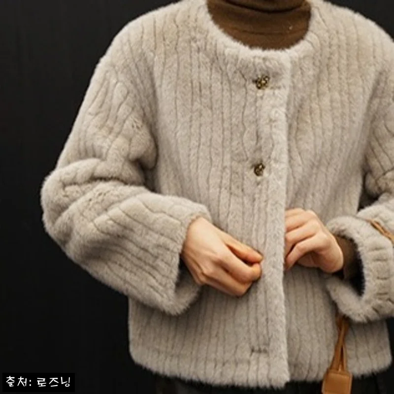 인조 모피 자켓 여성 노카라 페이크퍼 밍크 쇼트 코트, 겨울 데일리 아우터로 눈여겨본 이유