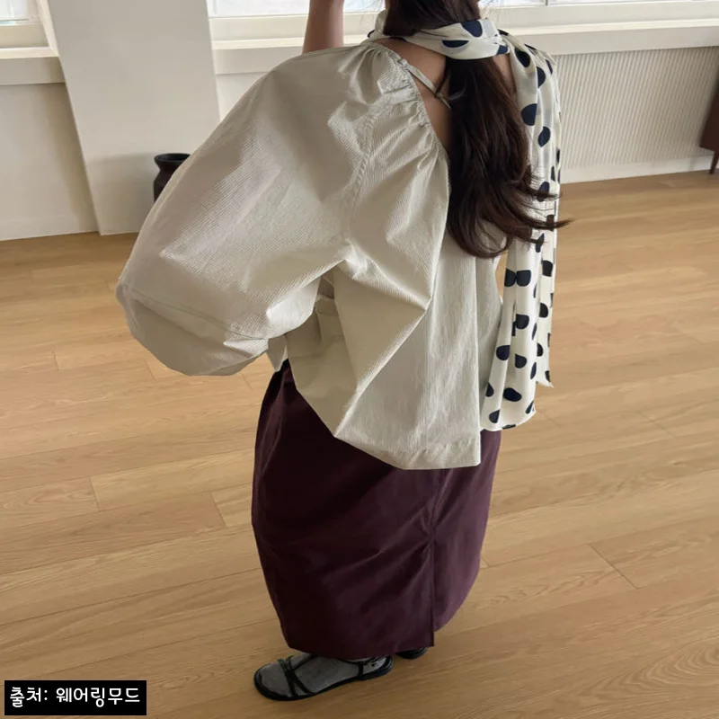 당일발송 바스켓 오브 코튼 블라우스, 민트·아이보리로 만나는 잔골지 셔링 무드